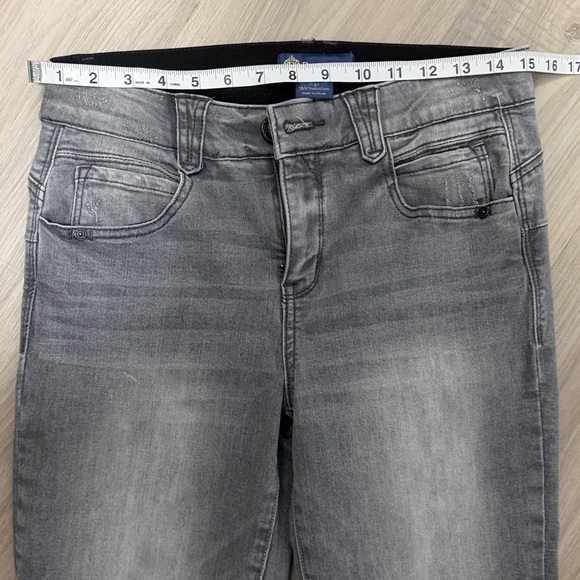 Democracy Ab Solution Grey Straight Leg Jeans - Picture 5 of 10